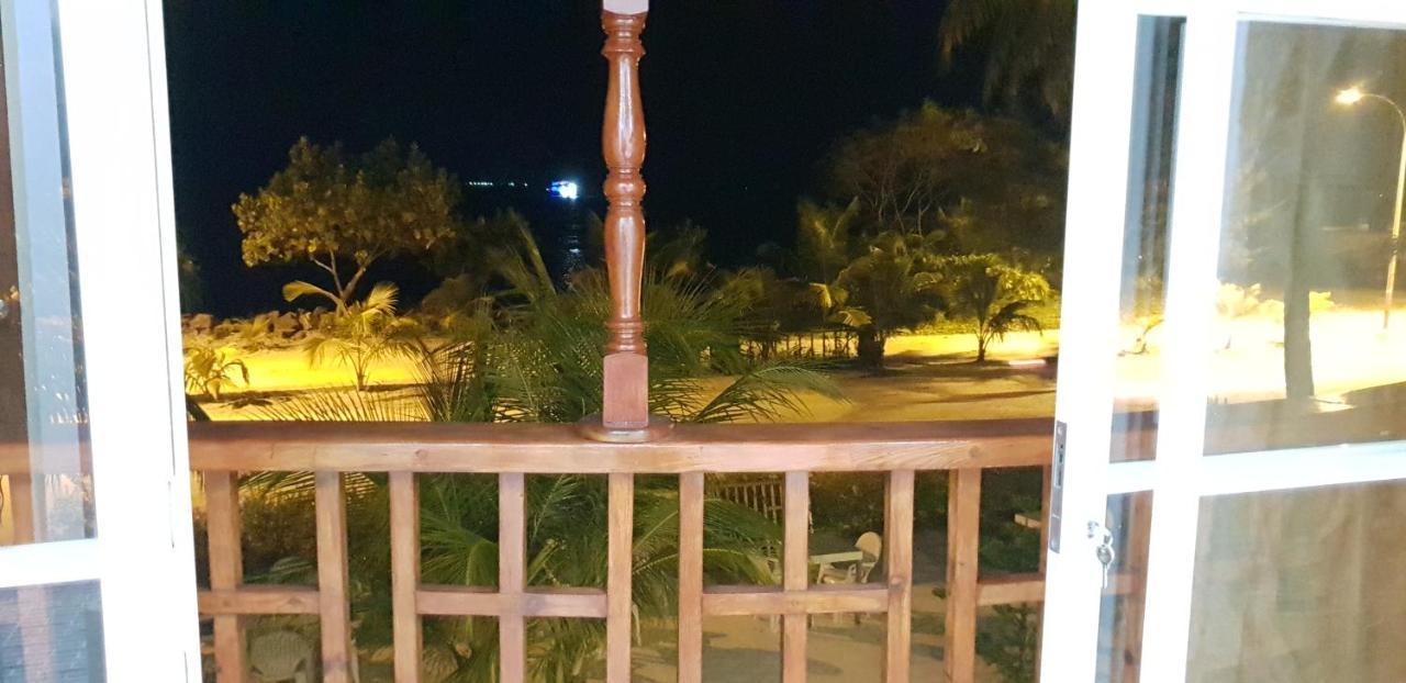 فندق أرورا إن مافوشي المظهر الخارجي الصورة